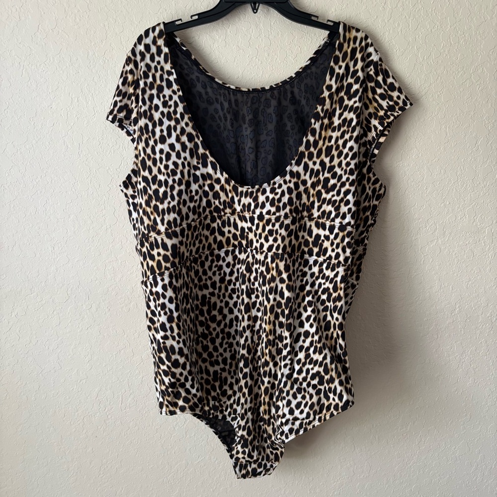 torrid | Women's Leopard Animal Print Cap Sleeve One Piece Swimsuit Size 4X - Picture 10 of 10